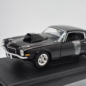 American Muscle 1/18 ERTL Collectibles 1970 Camaro Z-28 Factory Black 1 of 402